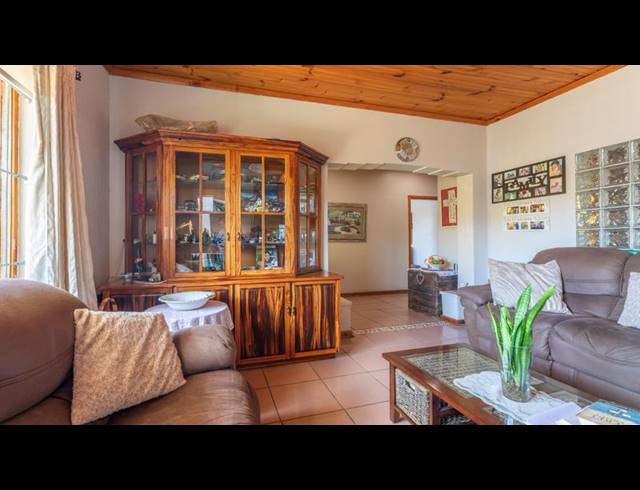 3 BEDROOM PROPERTY TO RENT IN KEMPENVILLE